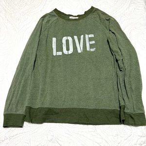 Comfortable sweatshirt soft green with LOVE on the front.